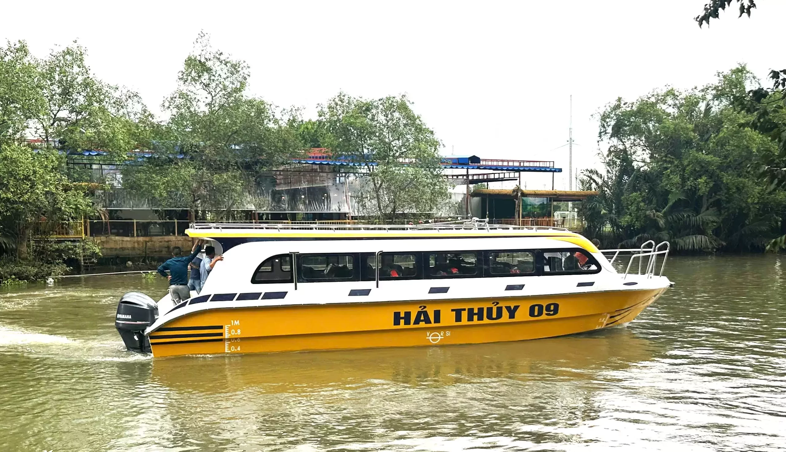 Kiểm tra kỹ thuật, thử tải tàu khách cao tốc.